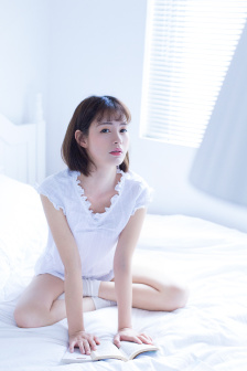 按在电竞椅上CH